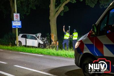 Zeer ernstig eenzijdig ongeval op Zuiderzeestraatweg N308 bij Elburg: 19-jarige automobilist uit Oldebroek overleden. - © NWVFoto.nl